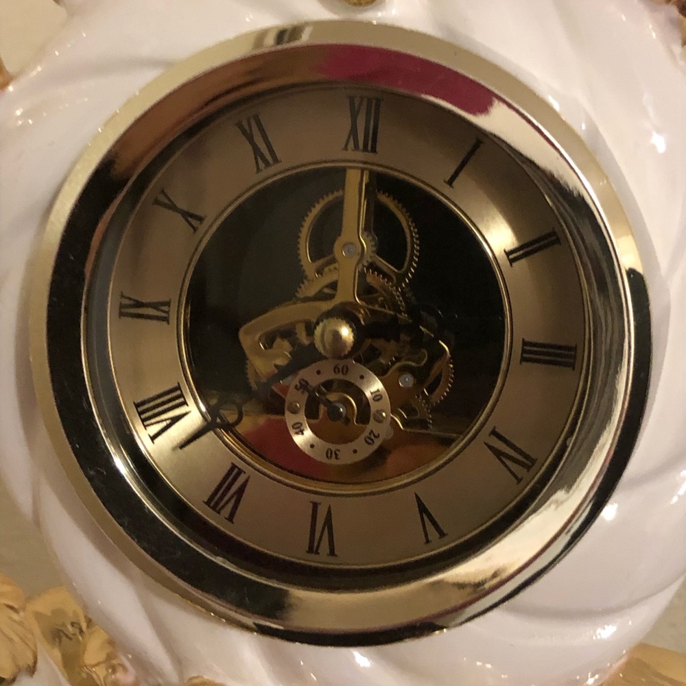 Ceramic clock - Picture 3 of 4